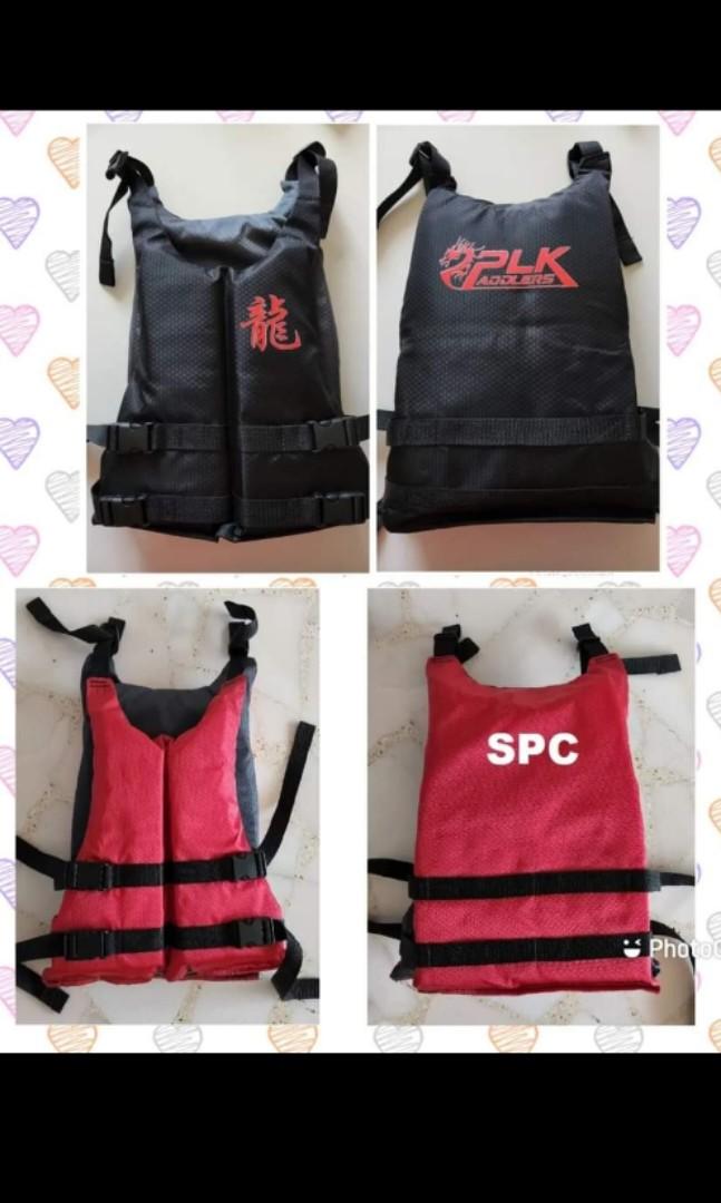 Kayaking and dragonboat paddling vests